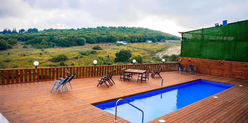 צימרים מילה בכרמל מתחם החוץ (41).jpg