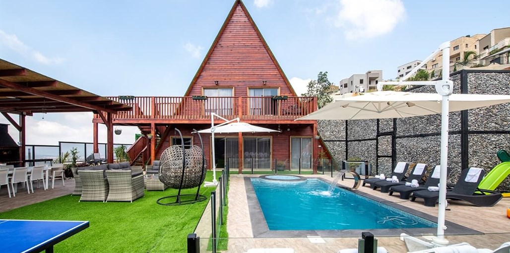 אחוזת הפירמידה אחוזת הפירמידה החצר והנוף (15).jpg