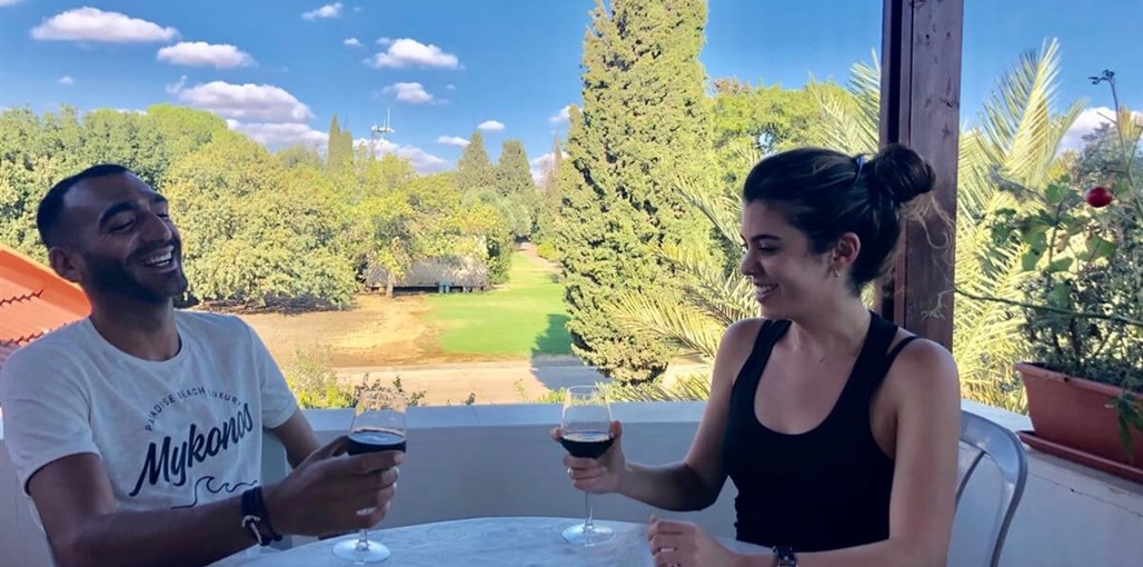 בסו האוס - Beso House מרפסת.jpg