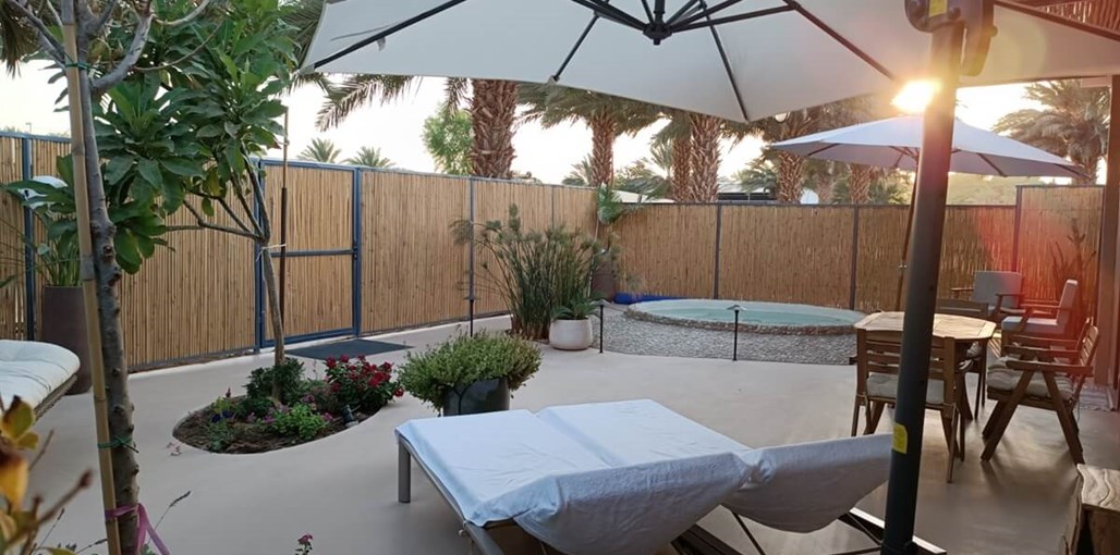 אתיטיוד בערבה החצר (1).jpg