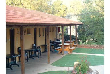 אירוח כפרי בגדות - חדרים משפחתיים