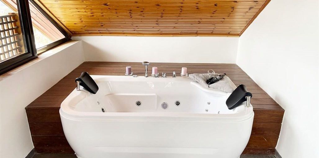 מול הים הכחול סוויטה (4).jpeg