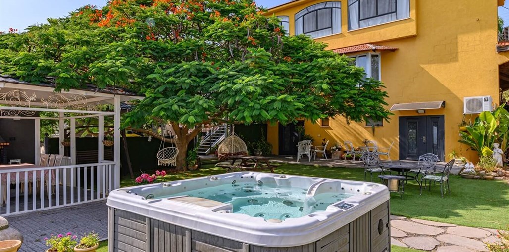 סוויטות מזל בכנרת חוץ ומשותף  (10).jpg