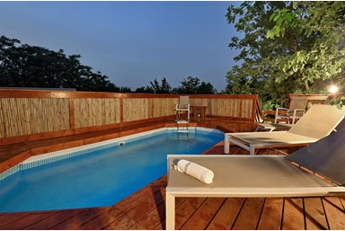 פינה במעיין - מתחם החוץ