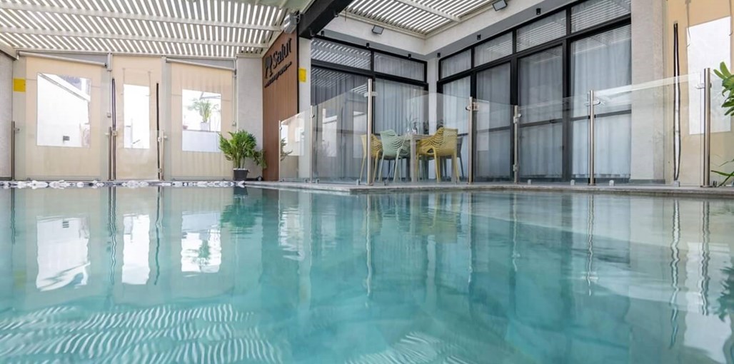 סוויטת סלוט החצר (2).jpg