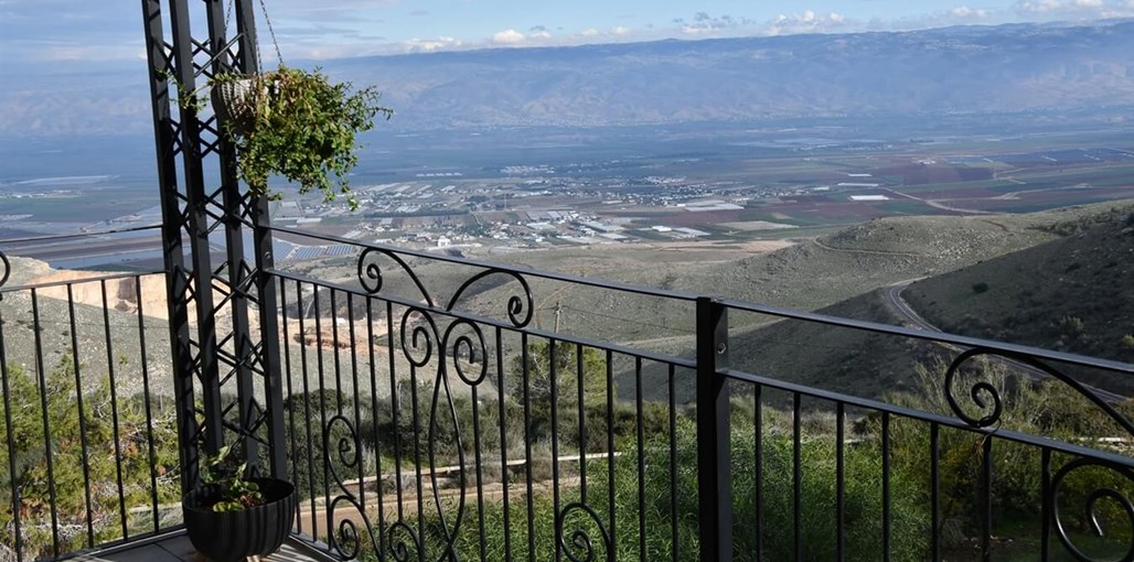 פנינה בגלבוע פנינה בגלבוע  (17).JPG