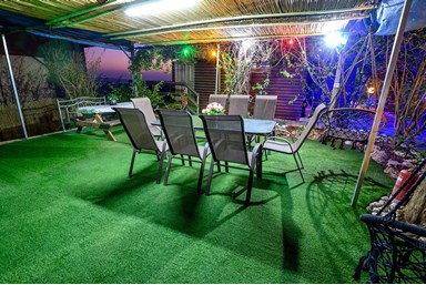 בקתות עץ המעיין