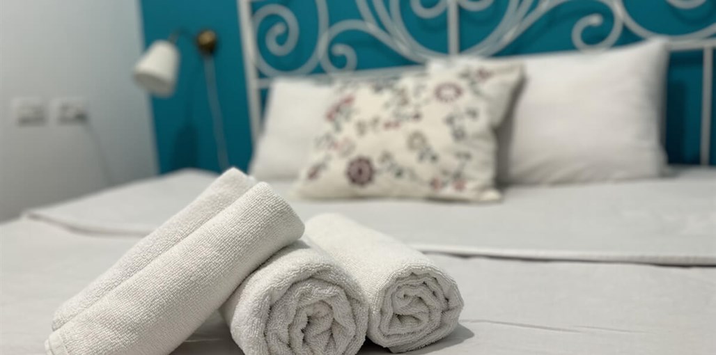 רגע של מדבר פנים (2).jpg