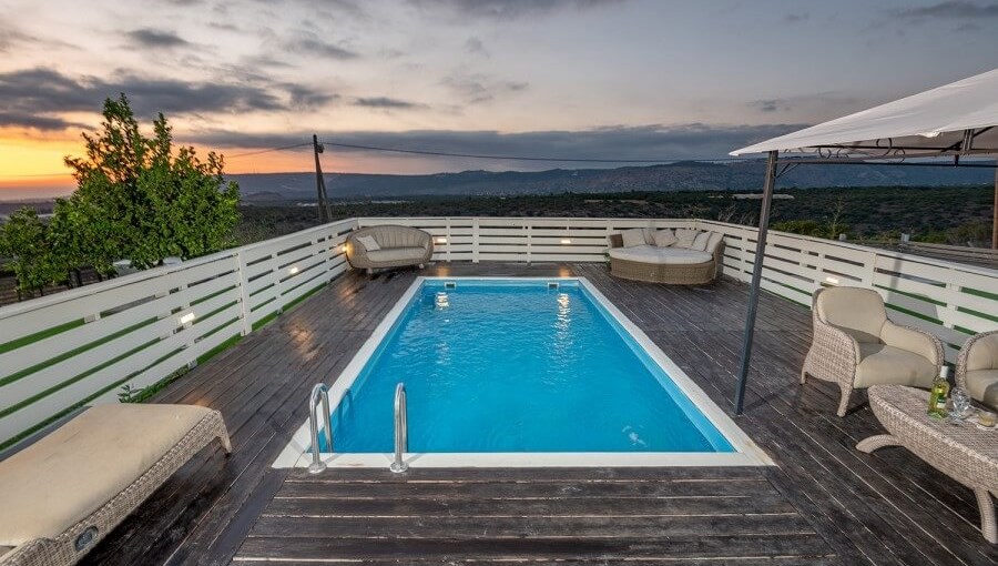 בקתות הקשת חצר (18).jpg