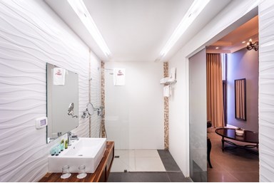 אקוואדוקט - סופיריור