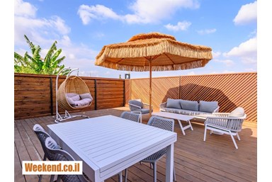 בקתות אתנחתא בשדה - מתחם החוץ