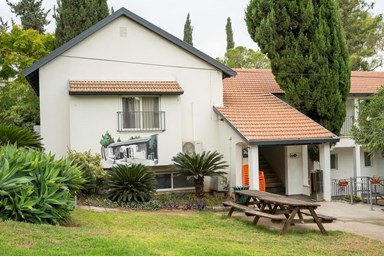 איילת השחר אירוח גלילי