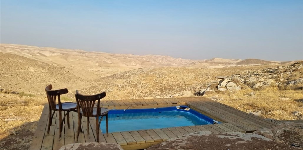 חאן ספר המדבר המשאית (17).jpg