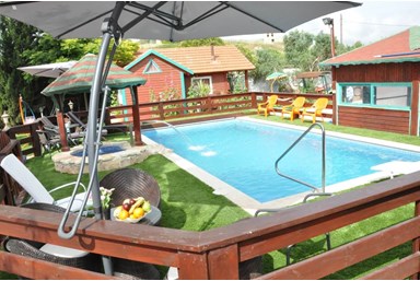 בקתה בכפר אלקוש