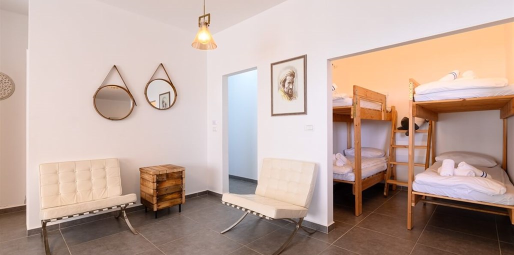 צימר צופה לתבור צימר משפחתי - פנים (11).jpg