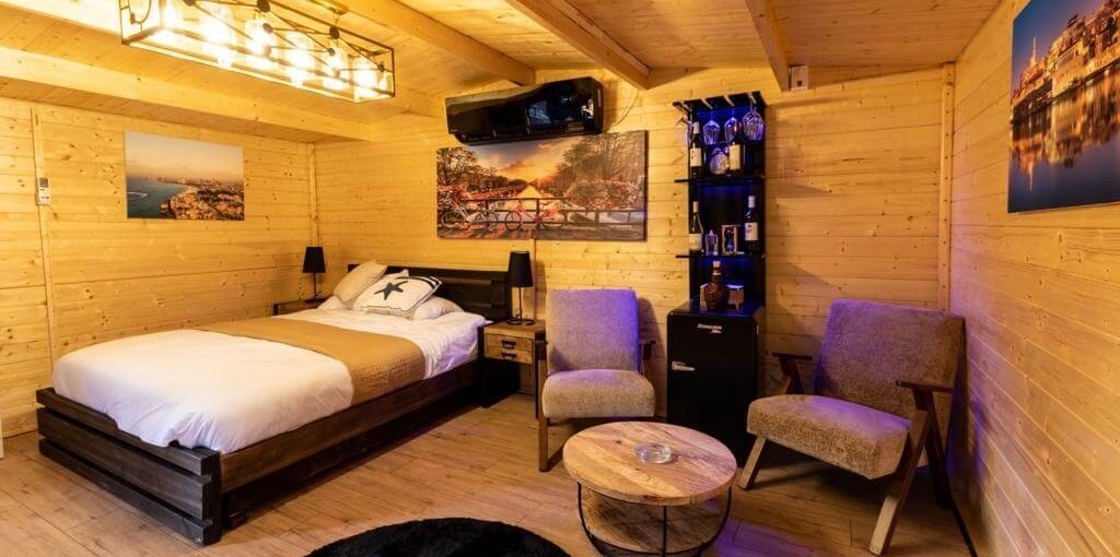 מיני האוס לילות יפו פנים (9).jpg