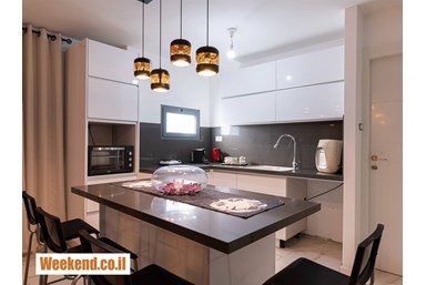 לונא דירת בוטיק מול הים - הדירה