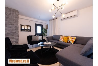 לונא דירת בוטיק מול הים - הדירה