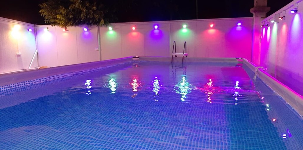 נקרת הצור בריכה.jpeg