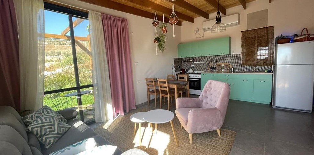 הבית הצהוב WhatsApp Image 2022-04-26 at 19.34.30 (2).jpeg