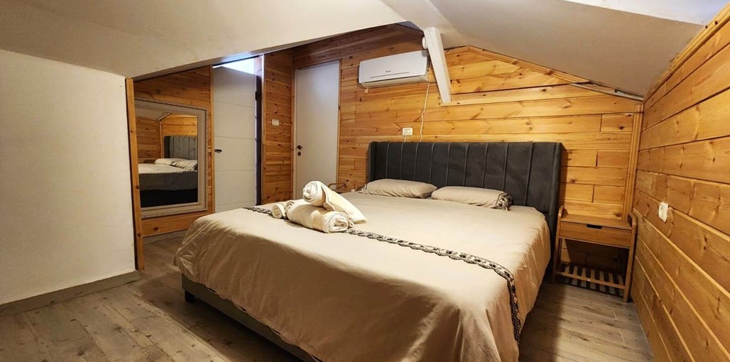 אצל סיגלית בחצר סוויטת לאלי (3).jpeg