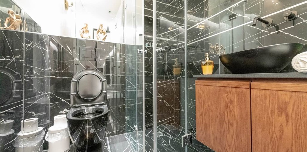 קולורס סוויטס שחור 5.jpg