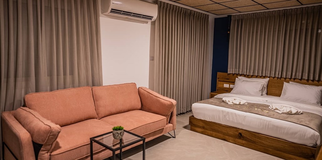 מלון גולנד - Goland hotel חדר זוגי (1).jpg