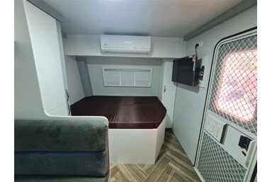 קרוואן שירת הים  - הקרוואן