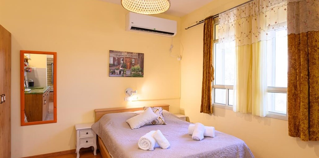 בית קטן במדבר פנים (14).jpg