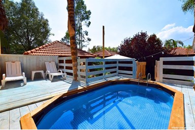 בין אומנות לטבע