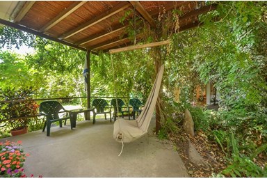 בבוסתן - תמר ודני שחר - יחידה משפחתית