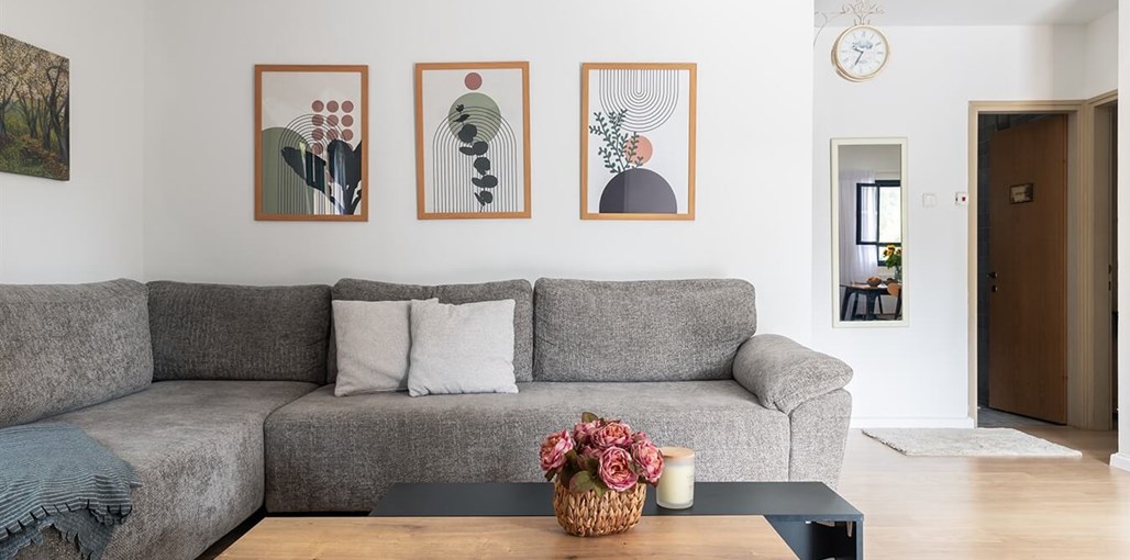 פנינה בחצבה פנים 2025 (10).jpg