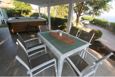 כנרת הילס - Kinneret Hills - החצר