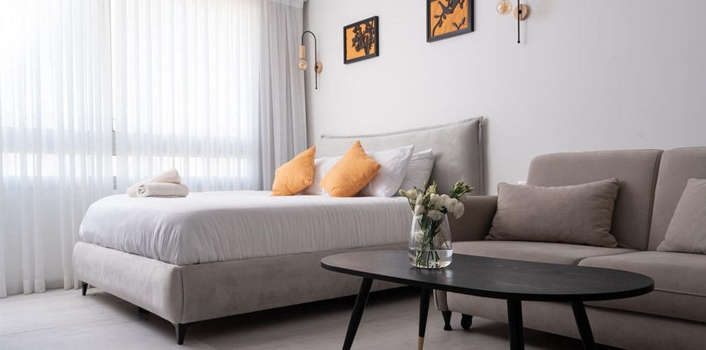 אמור קלאב סי סייד אילת הסוויטה (1).jpg