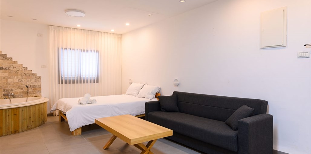 בקתות אריאל משה TMR_6308_תומר_שלנגר_צלם.jpg