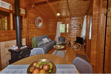 בקתות בית מאיר אבירים  - בקתת אלה