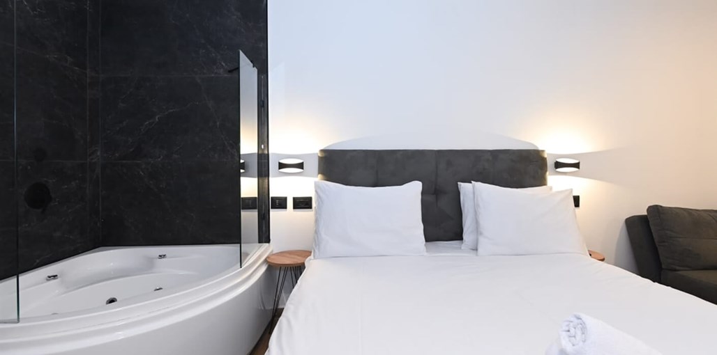 סלפי בוטיק סלפי בוטיק יולי 24 (12).jpg