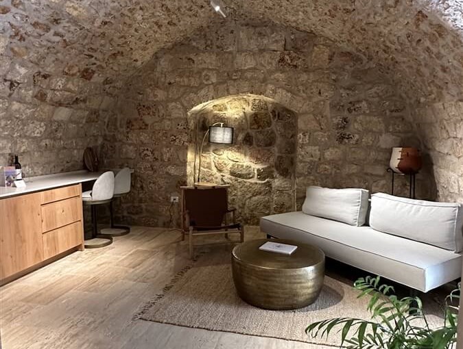 הגפן סוויטות אירוח בוטיק חדר 7 (4).jpg