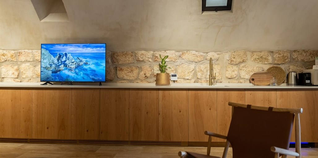 הגפן סוויטות אירוח בוטיק חדר 8 (6).JPG