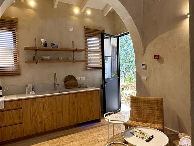 הגפן סוויטות אירוח בוטיק חדר 5 (1).jpeg