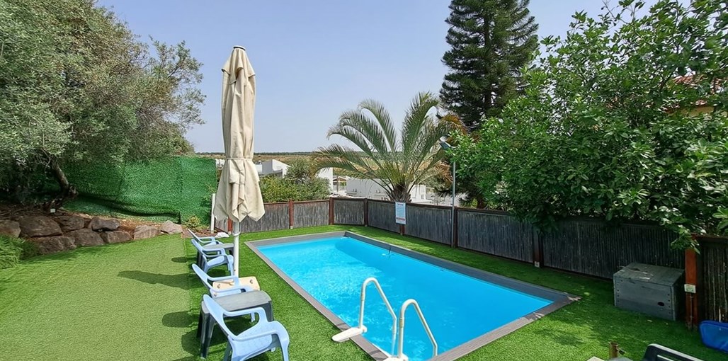 פרובנס בכנרת החצר (9).jpg