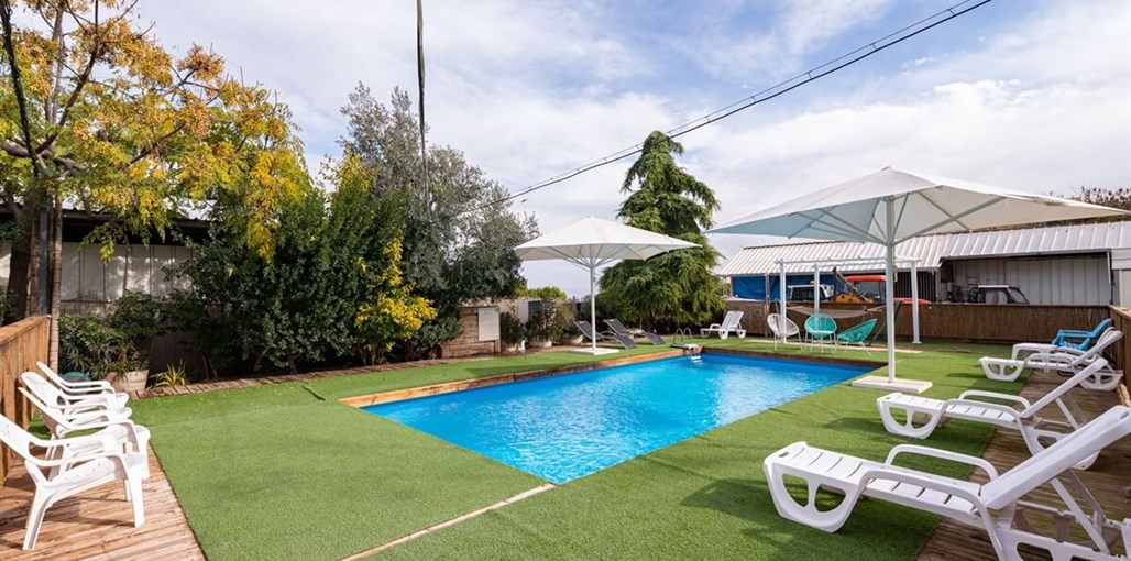 הבית של בלה חצר (11).jpg