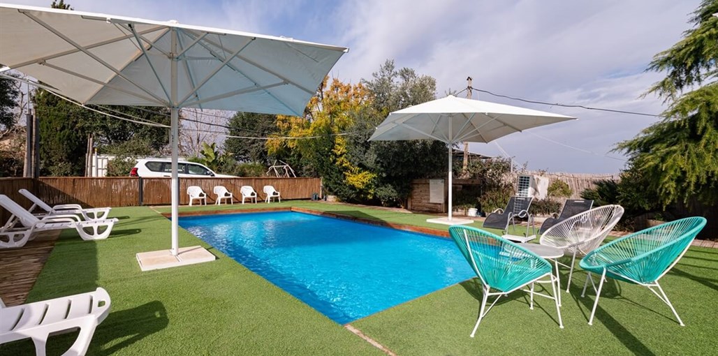 הבית של בלה חצר (14).jpg