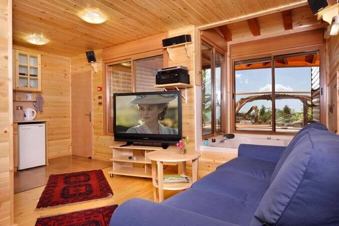 און בר קייט יחידת עץ התות (2).jpg