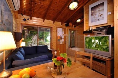 און בר קייט - אגם