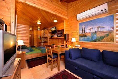 און בר קייט - אגם