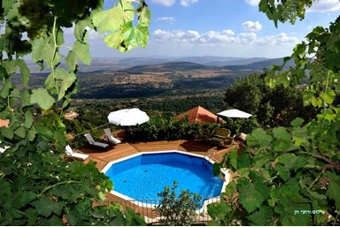 לוין נוף מרהיב  - מתחם החצר והנוף