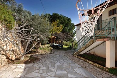 לוין נוף מרהיב  - מתחם החצר והנוף