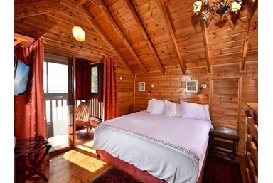 נופש נאמן באמירים - הבקתה השוויצרית