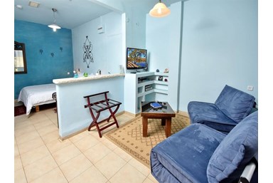 נופש נאמן באמירים - סטודיו בצל התות